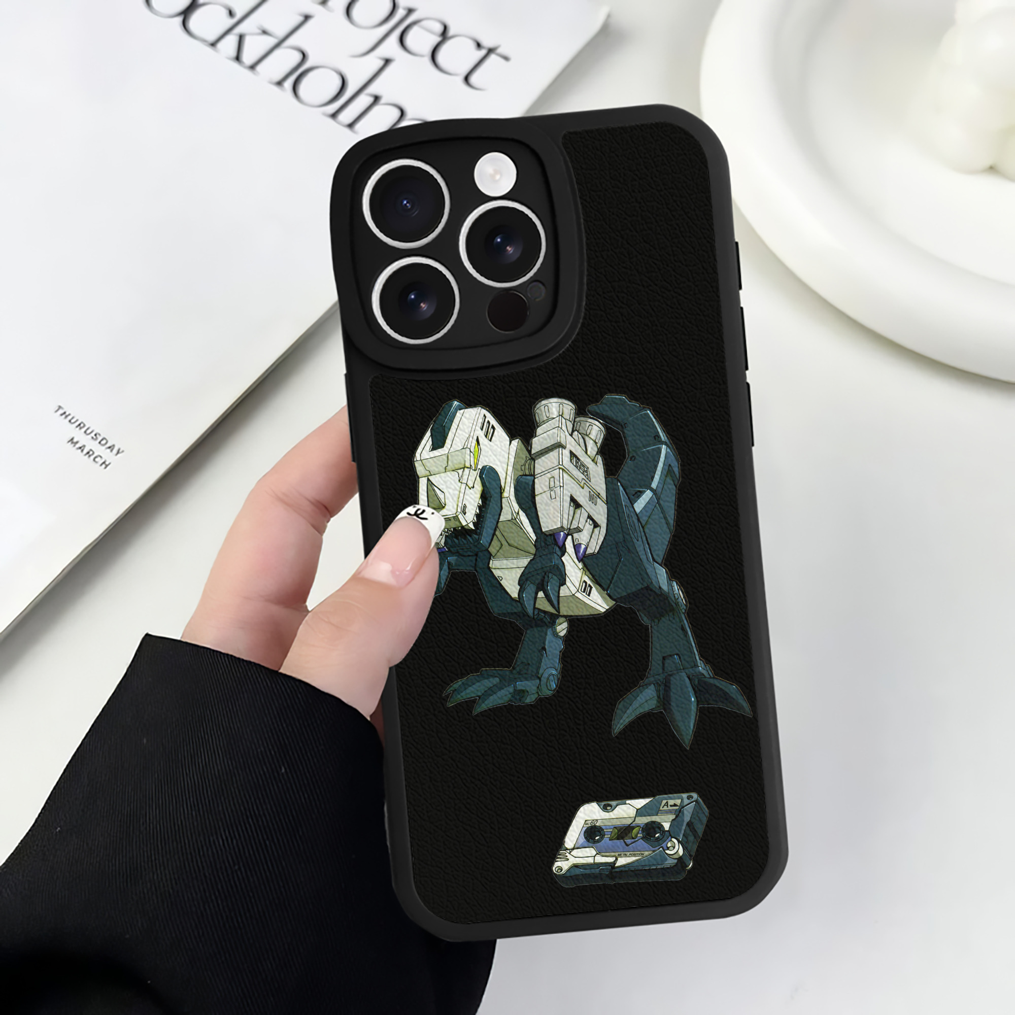 （画像用）  【iPhone 16シリーズ対応】シリコンスマホケース（レザー調） 材質：シリコン